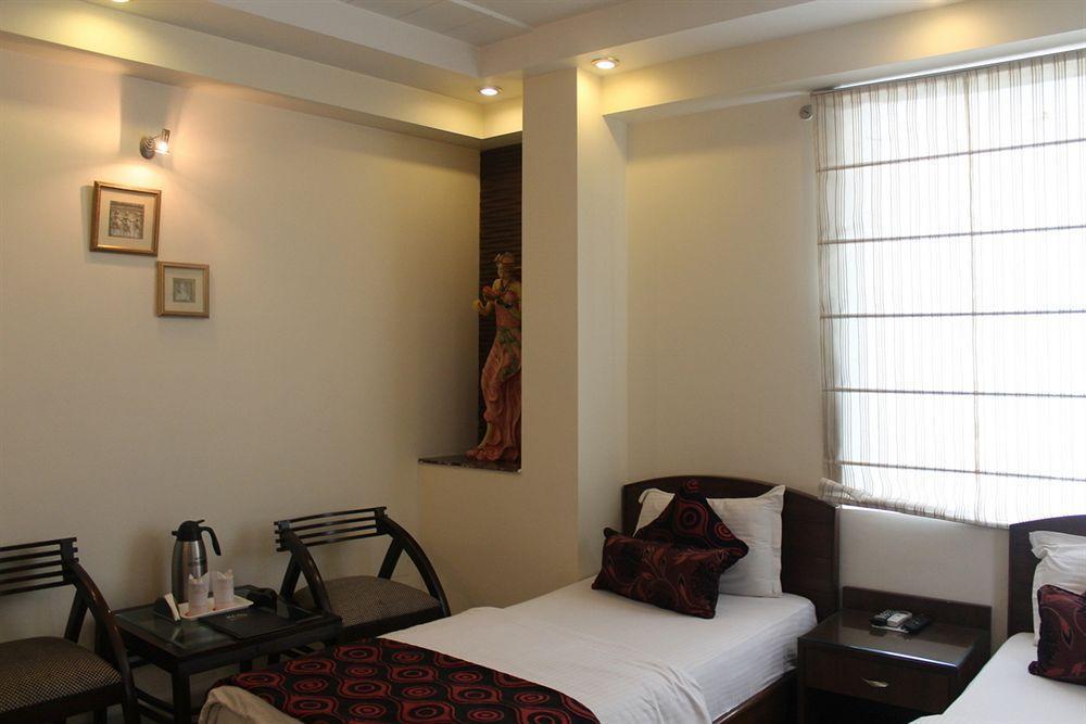 Hotel Shipra International New Delhi Ngoại thất bức ảnh