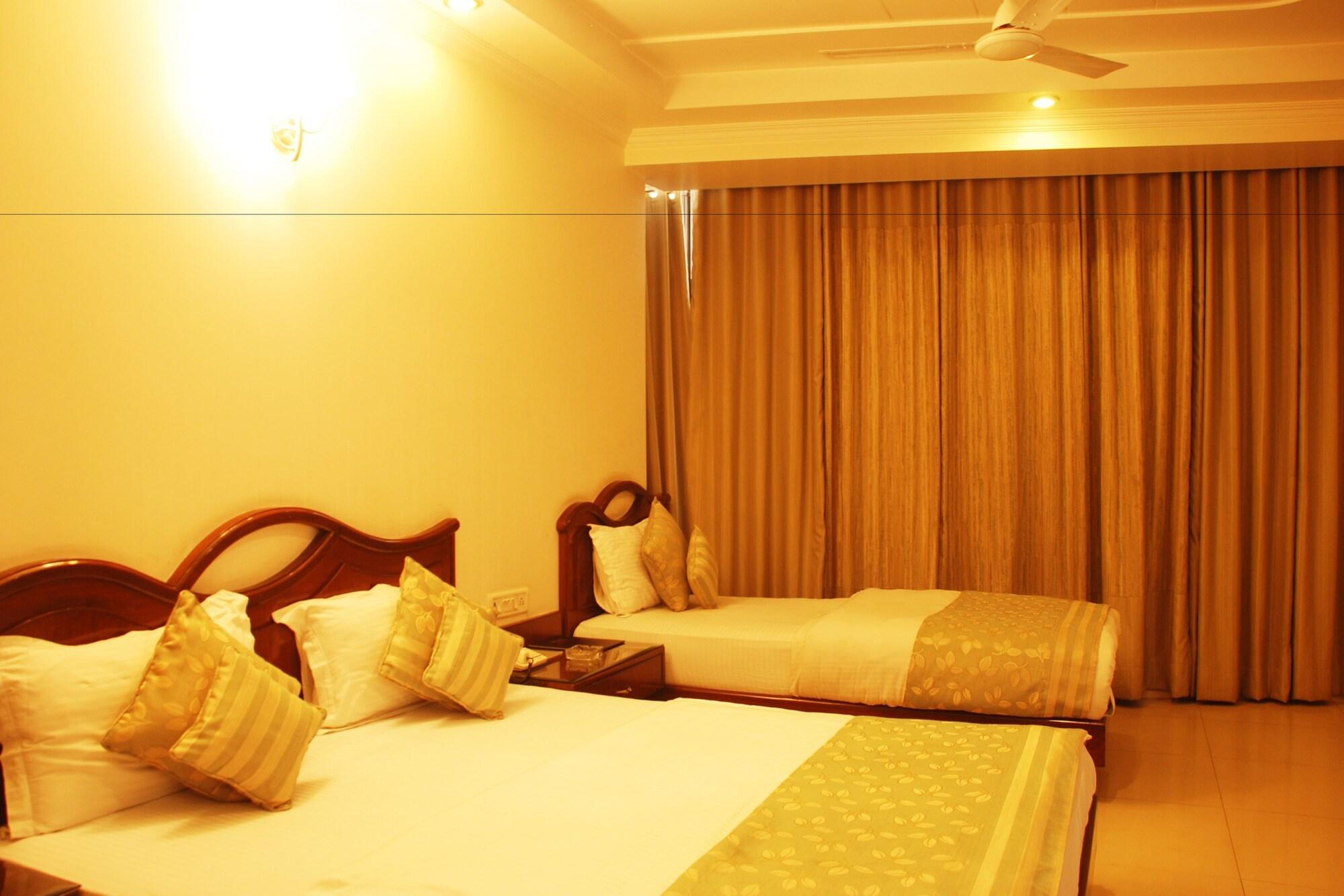 Hotel Shipra International New Delhi Ngoại thất bức ảnh