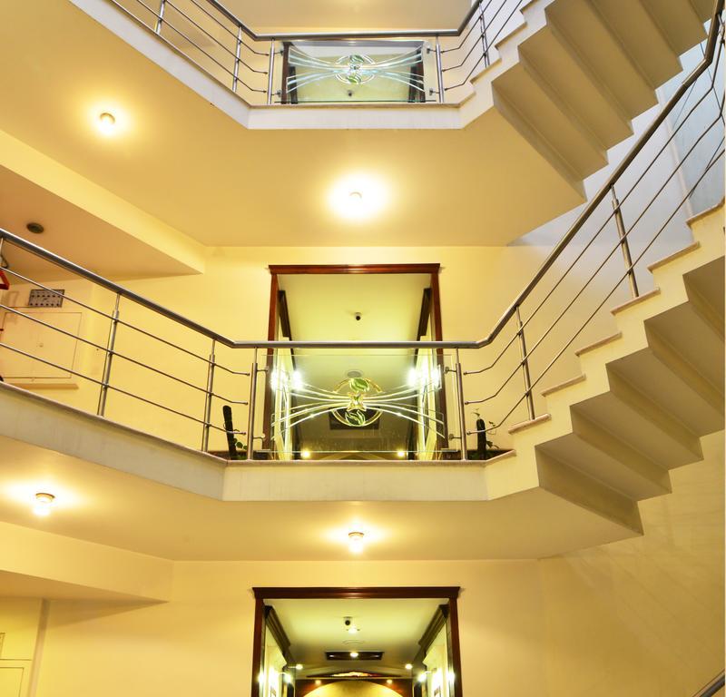 Hotel Shipra International New Delhi Ngoại thất bức ảnh