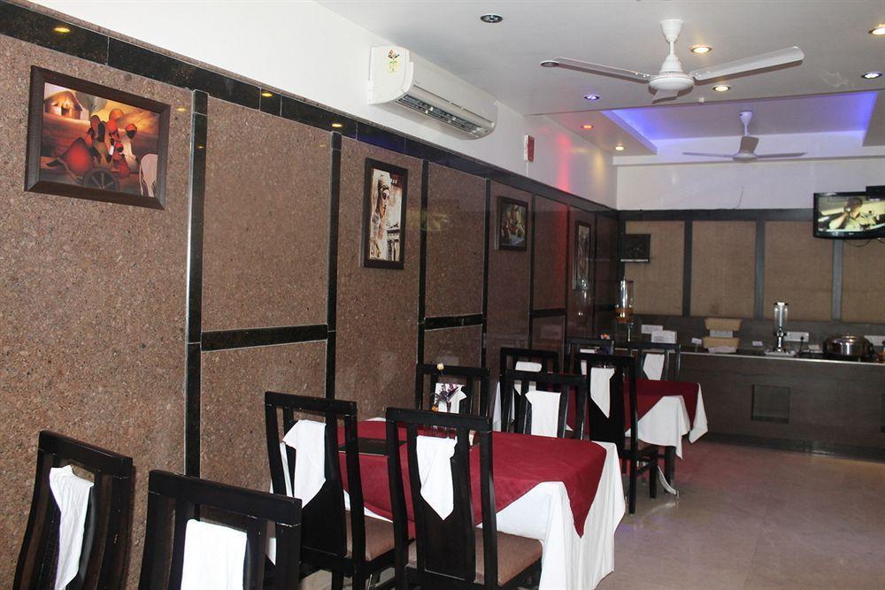 Hotel Shipra International New Delhi Ngoại thất bức ảnh