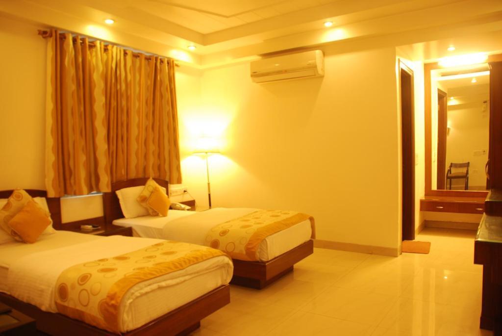 Hotel Shipra International New Delhi Ngoại thất bức ảnh