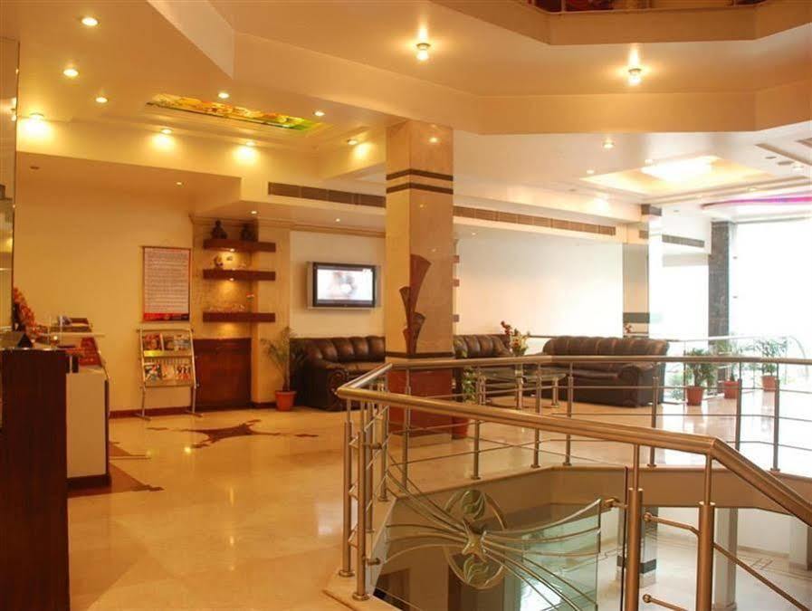 Hotel Shipra International New Delhi Ngoại thất bức ảnh