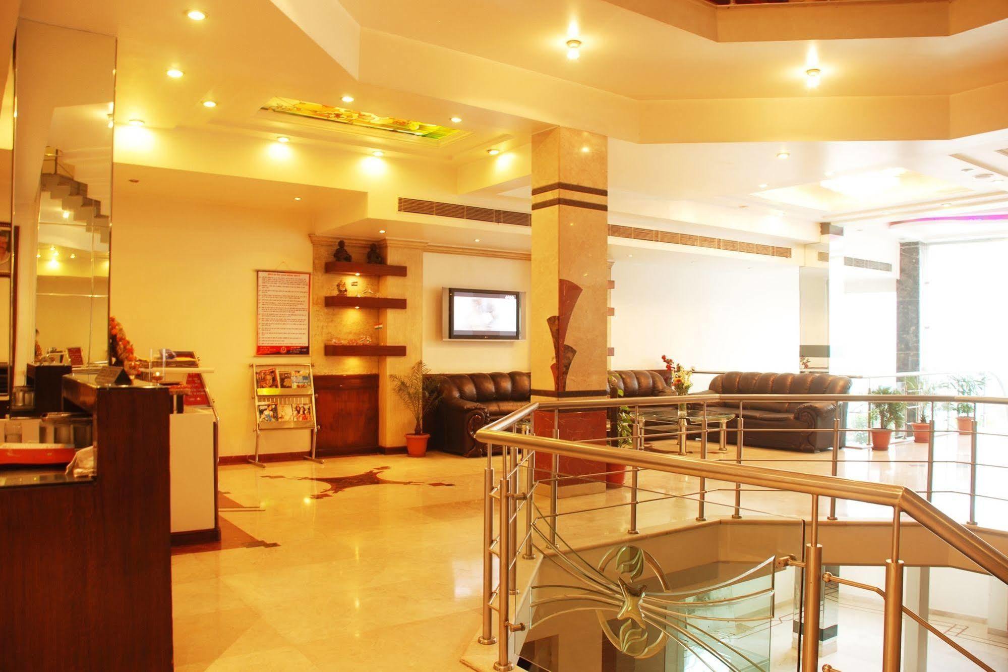 Hotel Shipra International New Delhi Ngoại thất bức ảnh